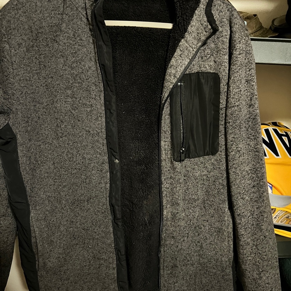 Apt 9 Gray Fleece-Lined Jacket with Black Accents